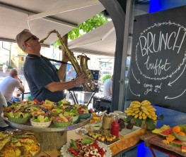 Brunch con musica dal vivo: il Trend che sta conquistando l’Italia