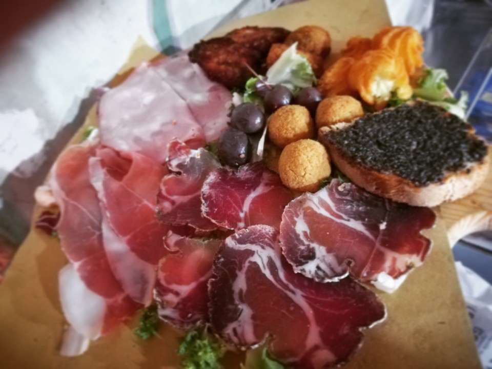 Hard Doc Music Pub Ltd