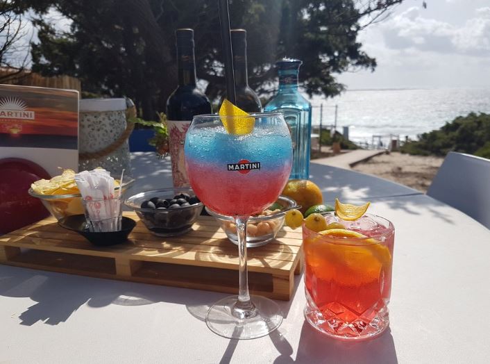 Bar Martini Lounge Beach Club