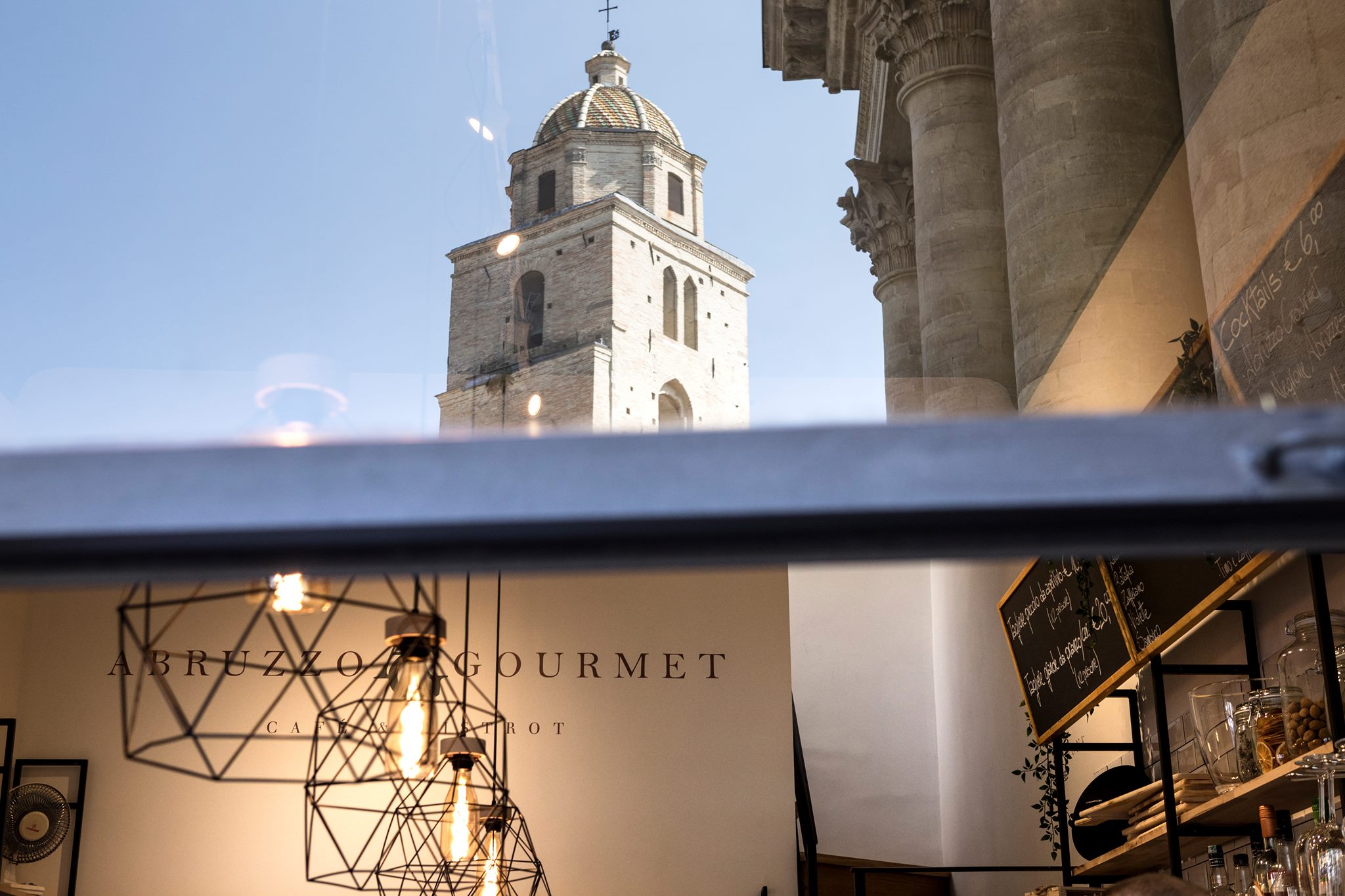 Abruzzo Gourmet Cafe & Bistrot