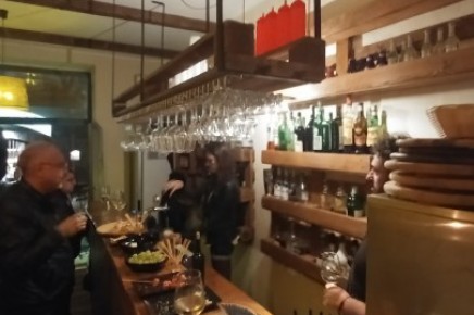 L'host Wine Beer & Something Else