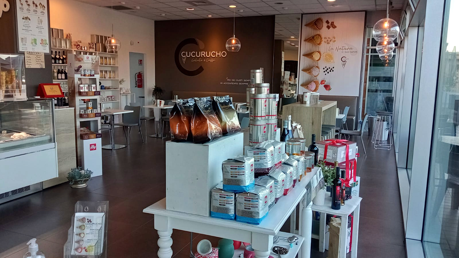 Cucurucho Gelato & Caffè