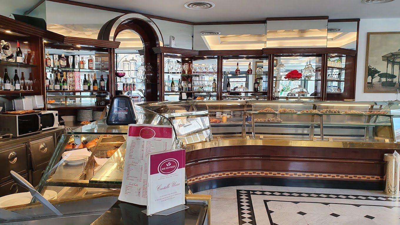 Bar Kennedy