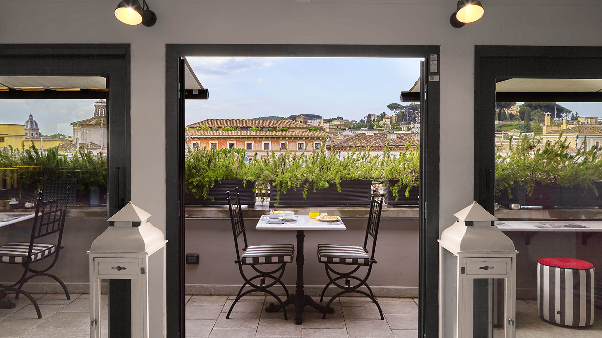 Carosello Rooftop Bar